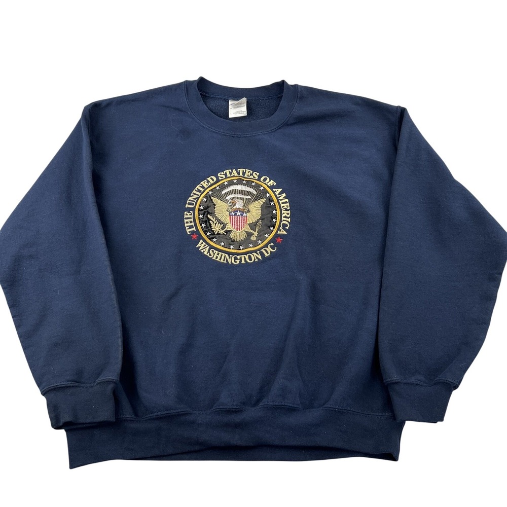 Gildan Heavy Blend Washington DC Seal Crewneck Sweatshirt Mens L Navy USA Eagle